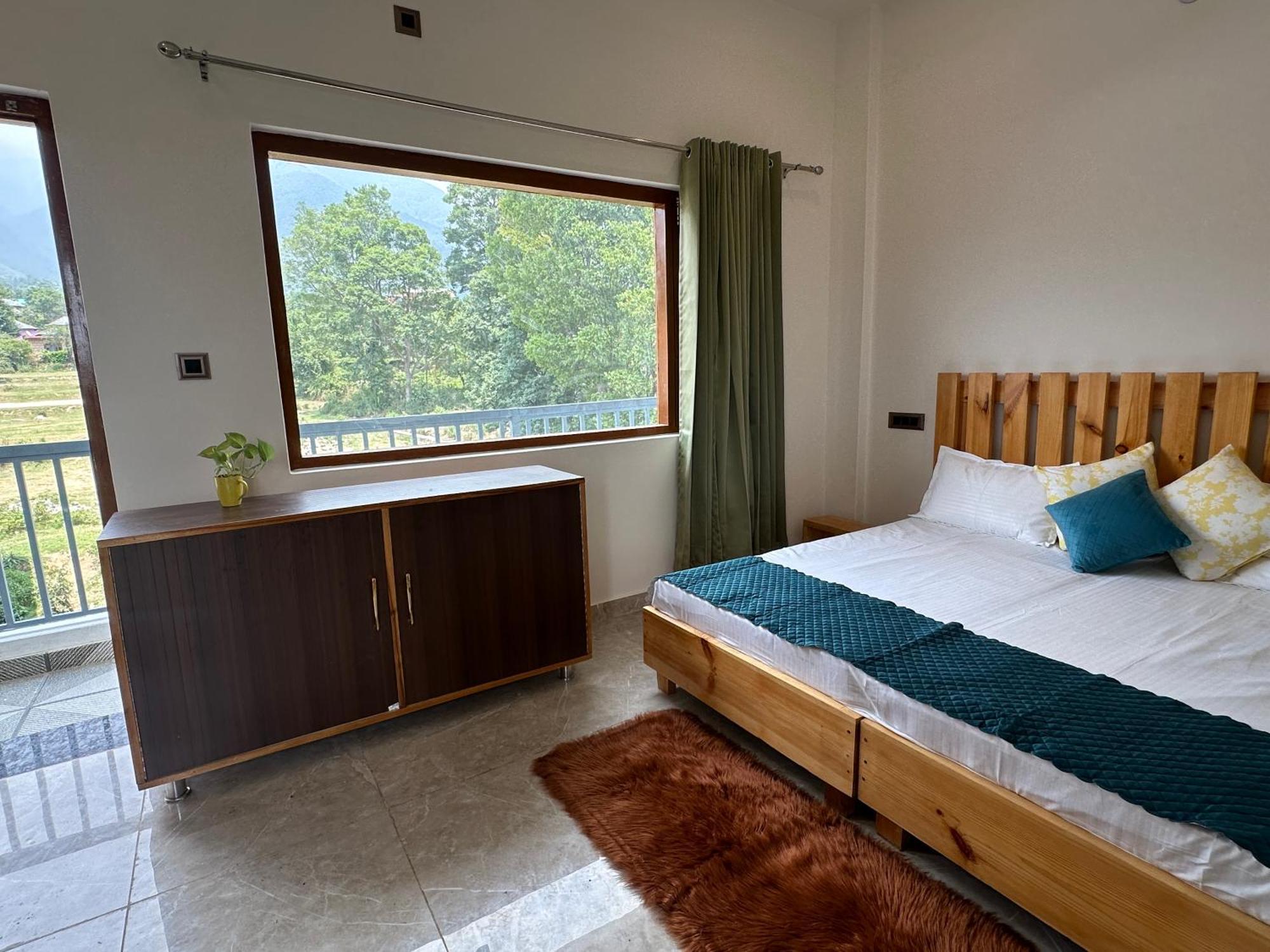 La Atharva Residency By Sunchasers Bīr Exterior foto