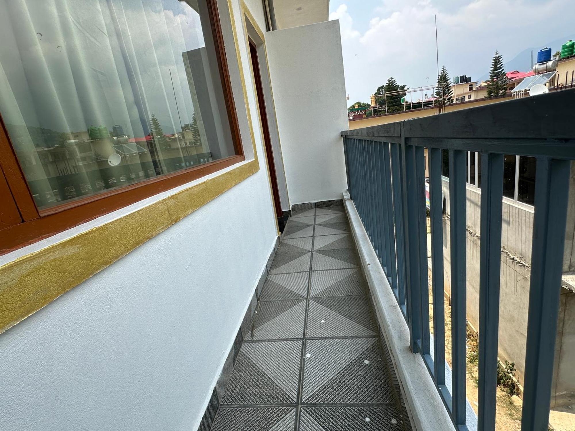 La Atharva Residency By Sunchasers Bīr Exterior foto